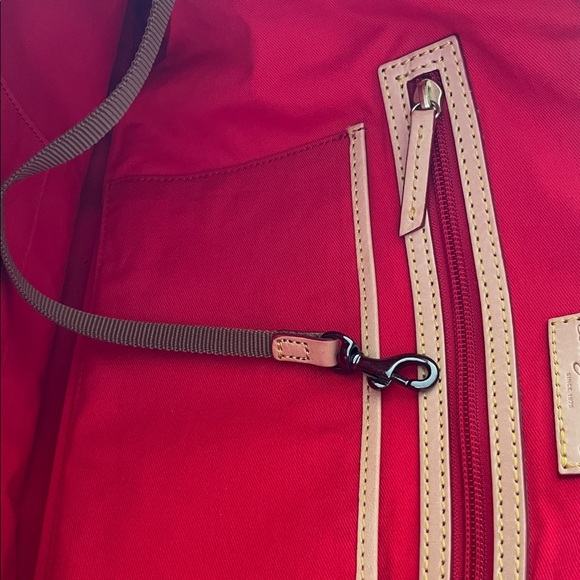 Dooney & Bourke large tote bag in brown snakeskin print patent leather. - Picture 9 of 11